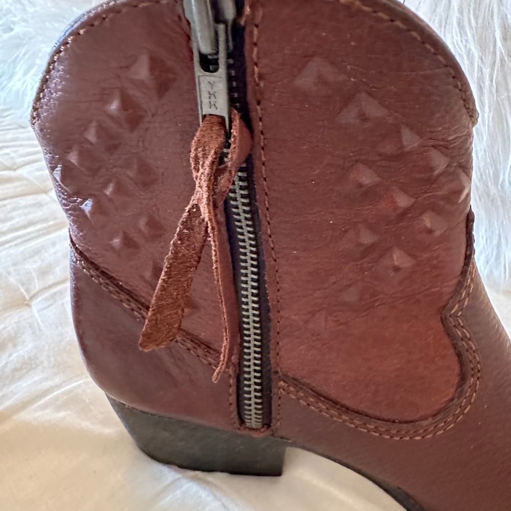 Born Leather Ankle Western Boots, Size 7 1/2 - Picture 6 of 16
